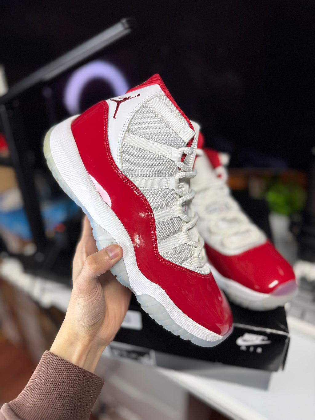 "Cherry" Air Jordan Retro 11 OG