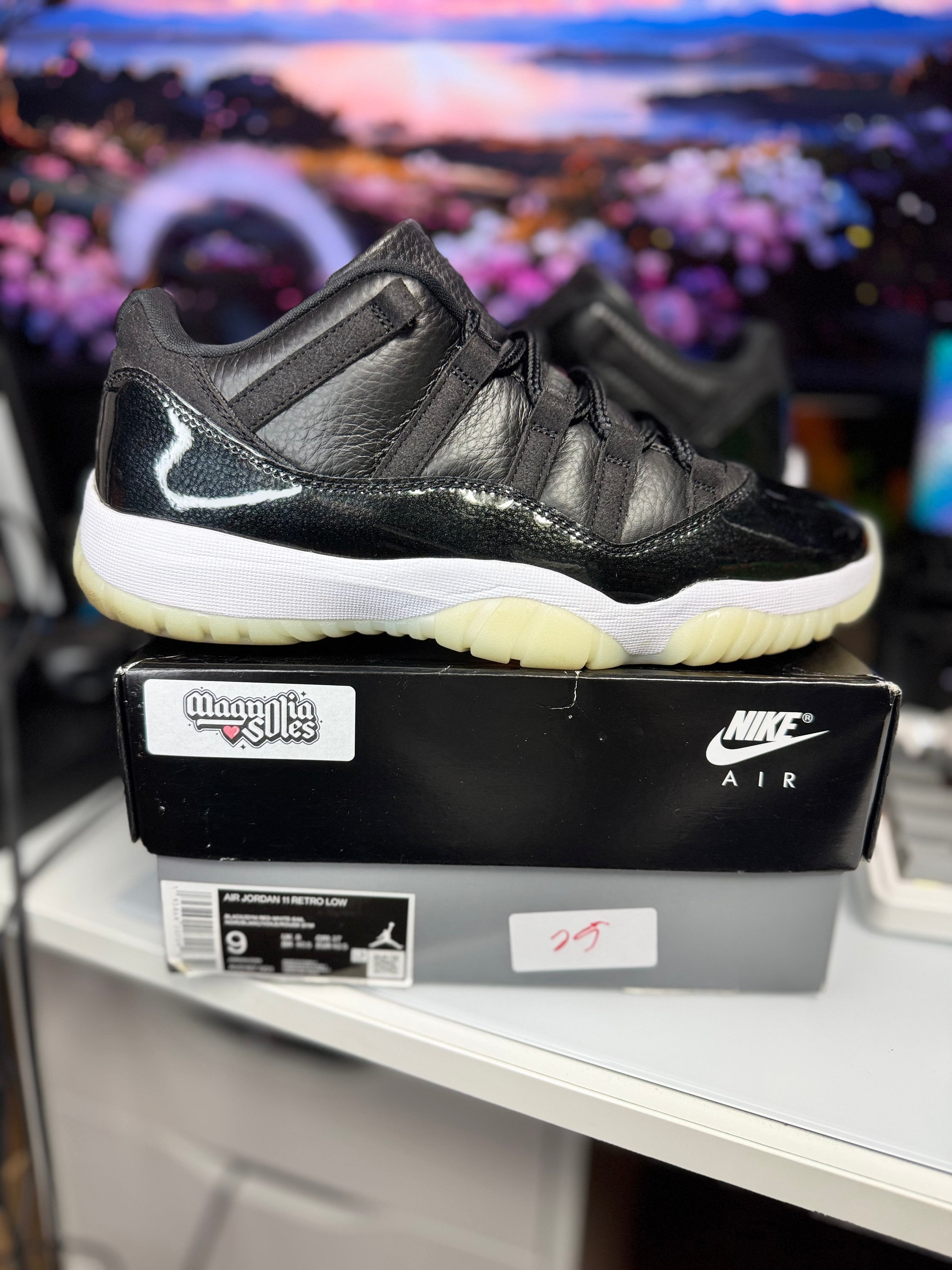 "72-10" Air Jordan Retro 11 Low