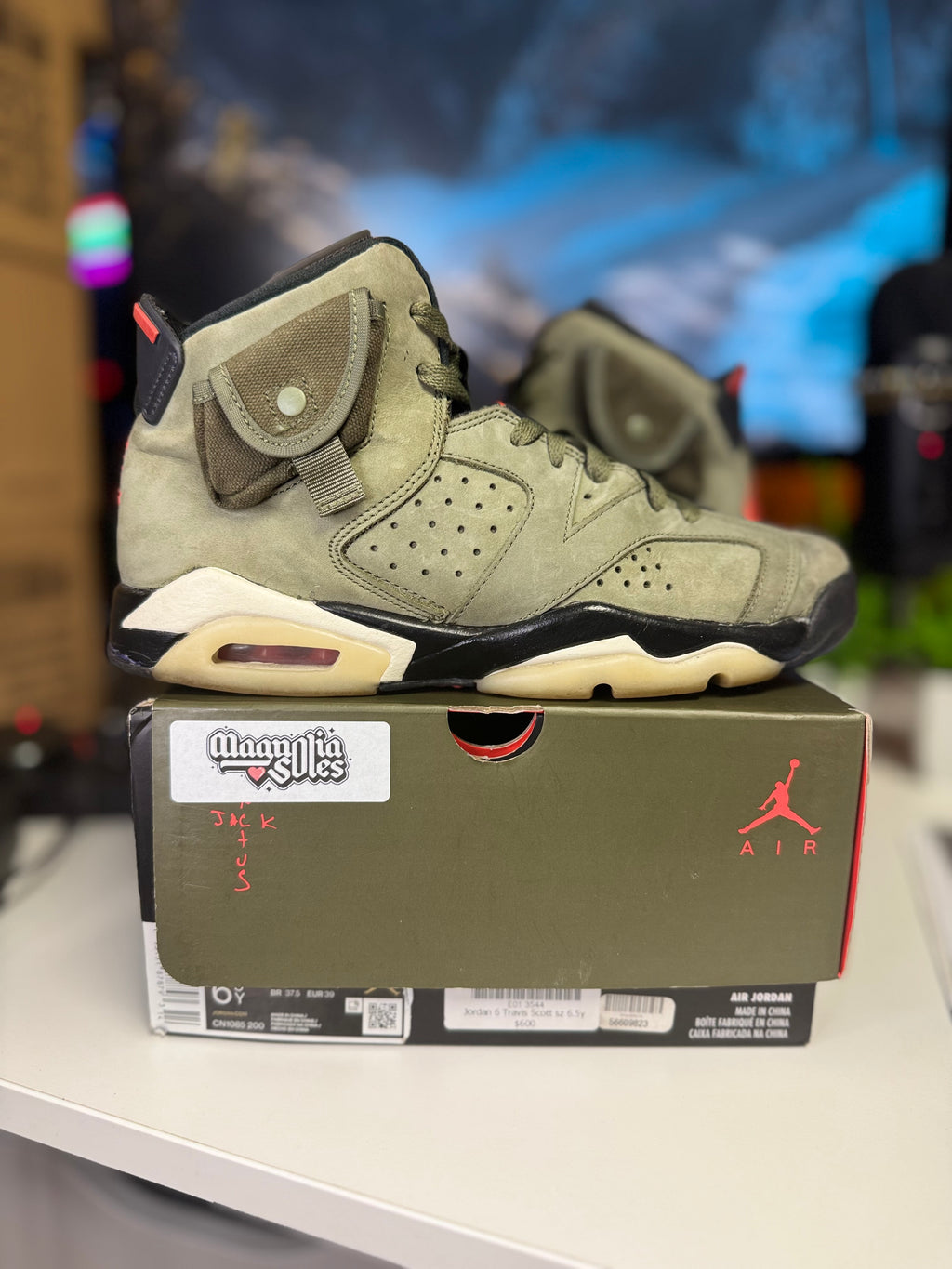 "Olive" Travis Scott x Air Jordan Retro 6 (GS)