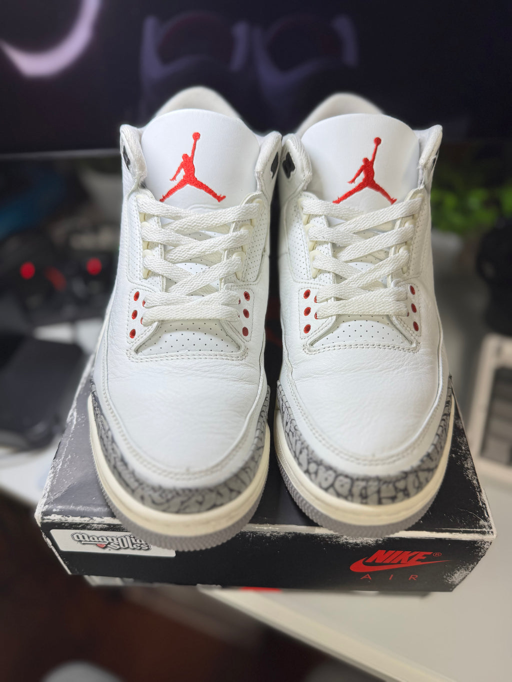 "White Cement Reimagined" Air Jordan Retro 3 OG