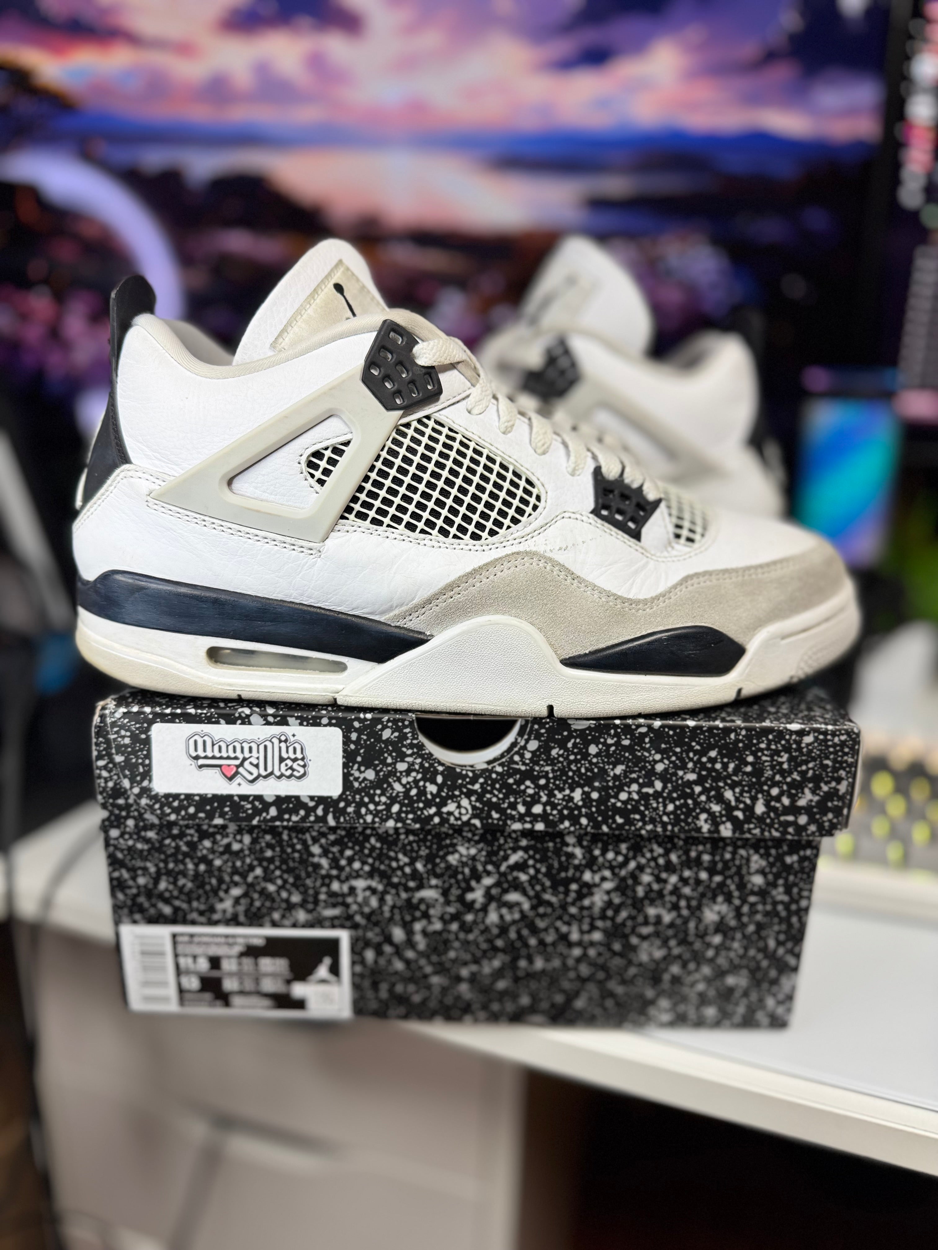 "Military Black" Air Jordan Retro 4