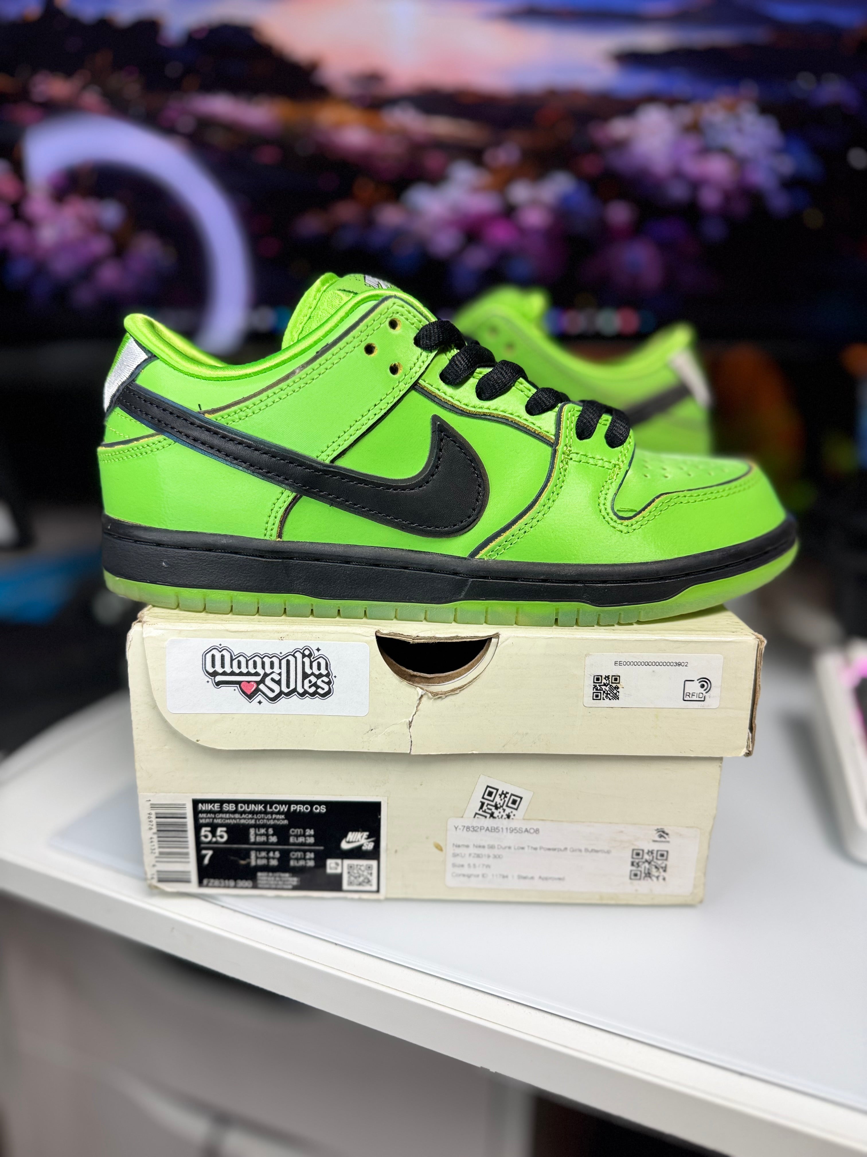 "Buttercup Powerpuff" Nike SB Dunk Low