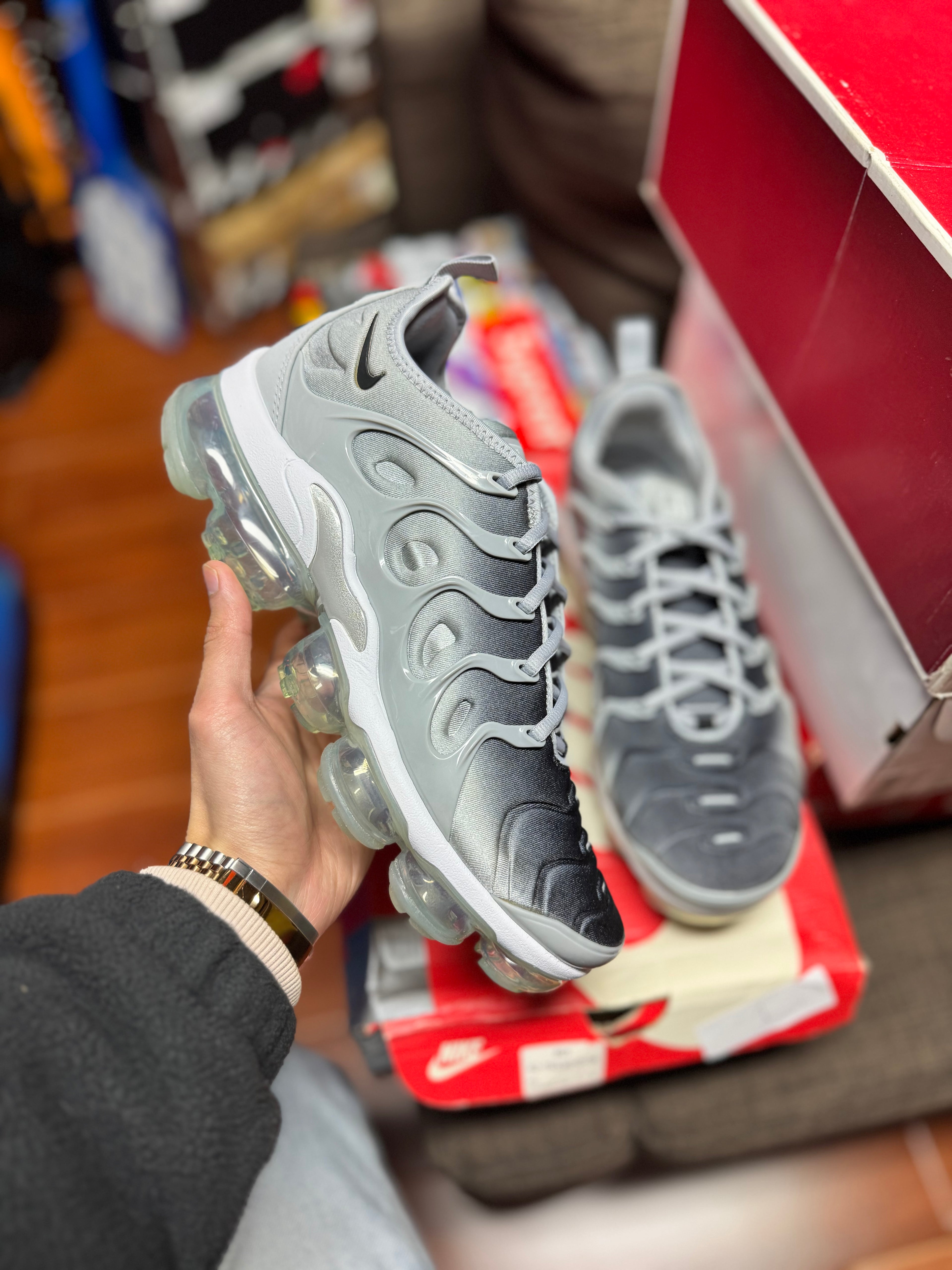 "Grey Gradient" Nike Air Vapormax Plus