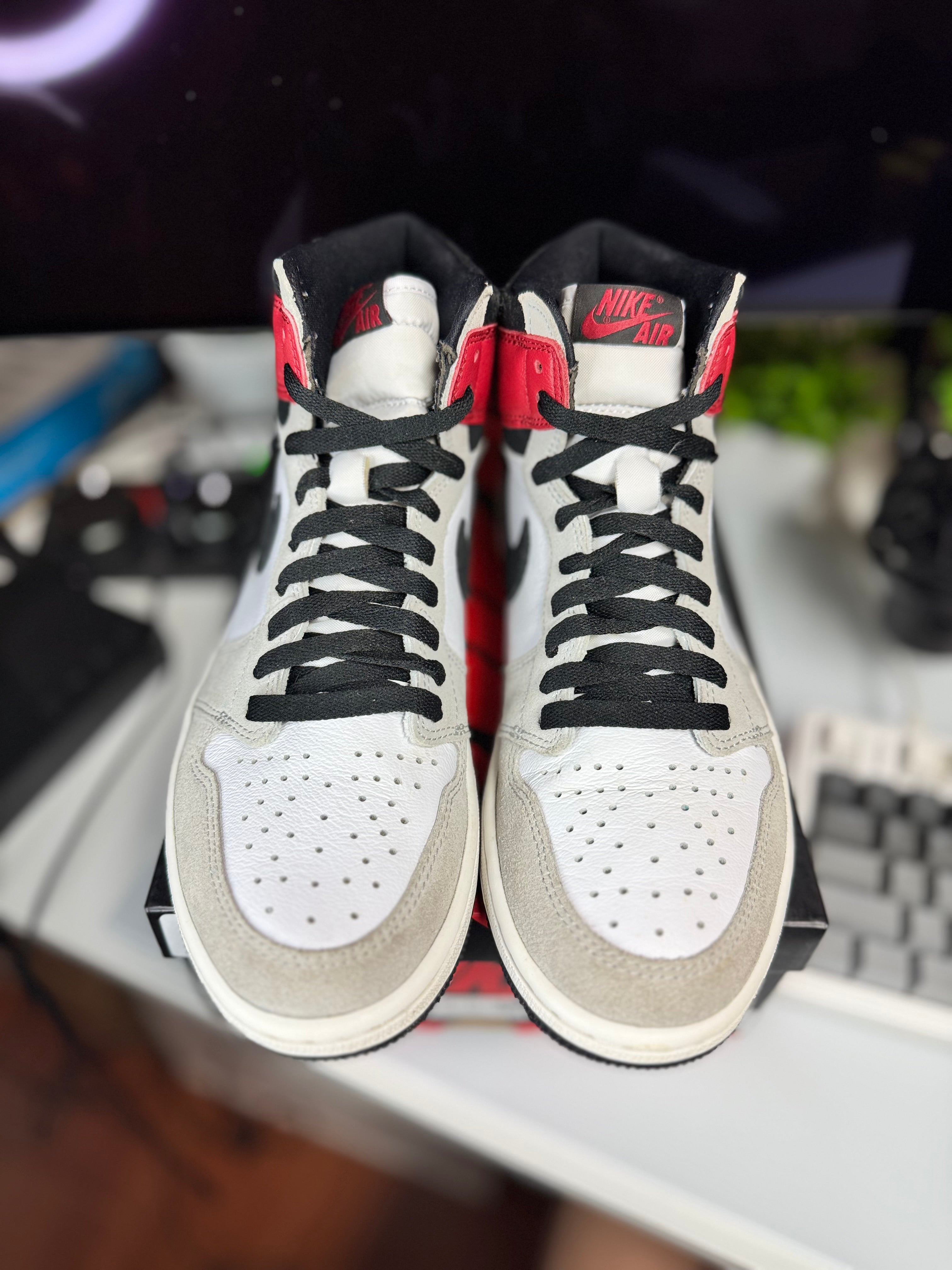 "Light Smoke Grey" Air Jordan Retro 1