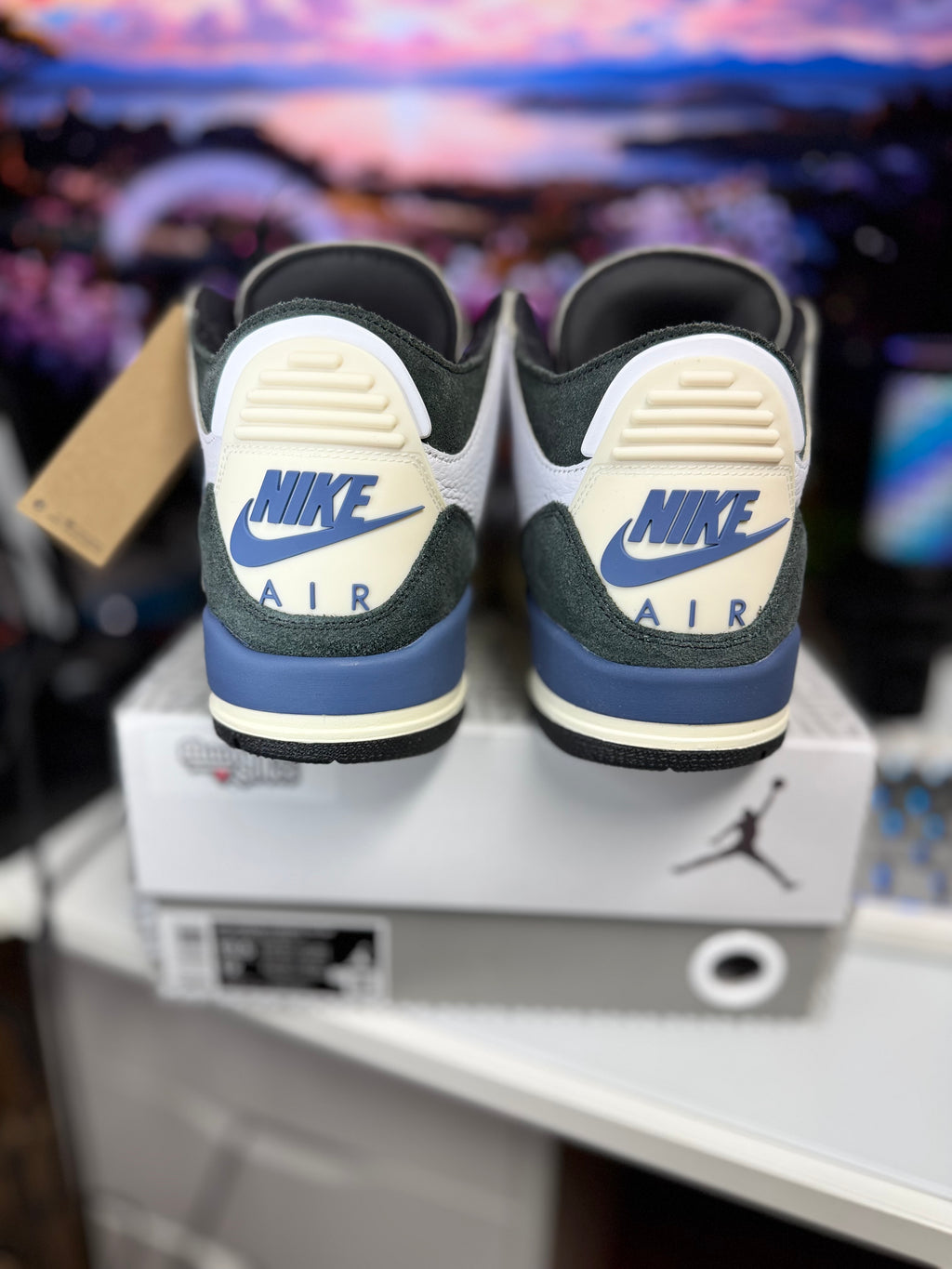 “Diffused Blue” AMM Air Jordan Retro 3