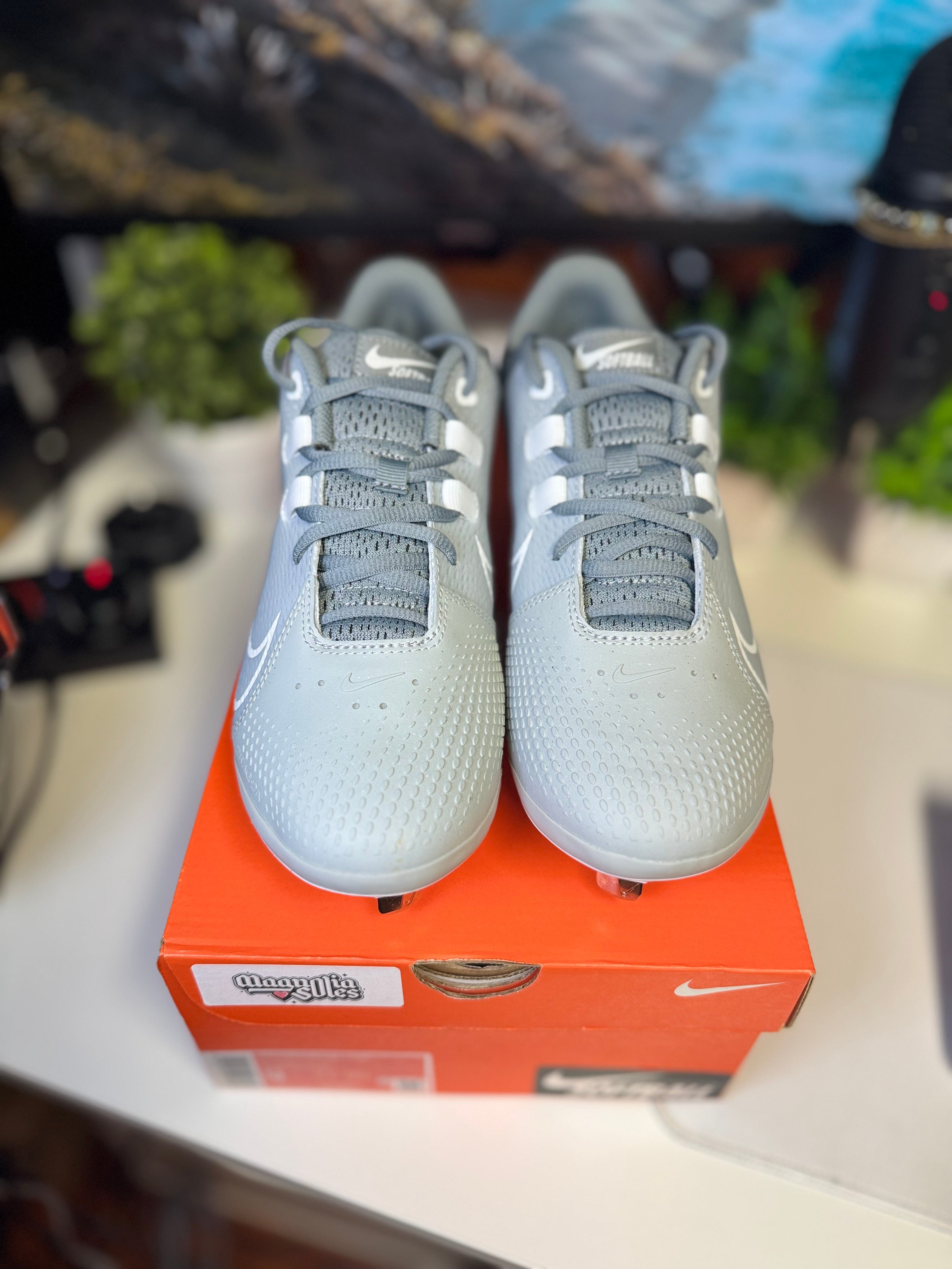 "Grey" Nike Hyperdiamond 4 Pro Softball Cleats