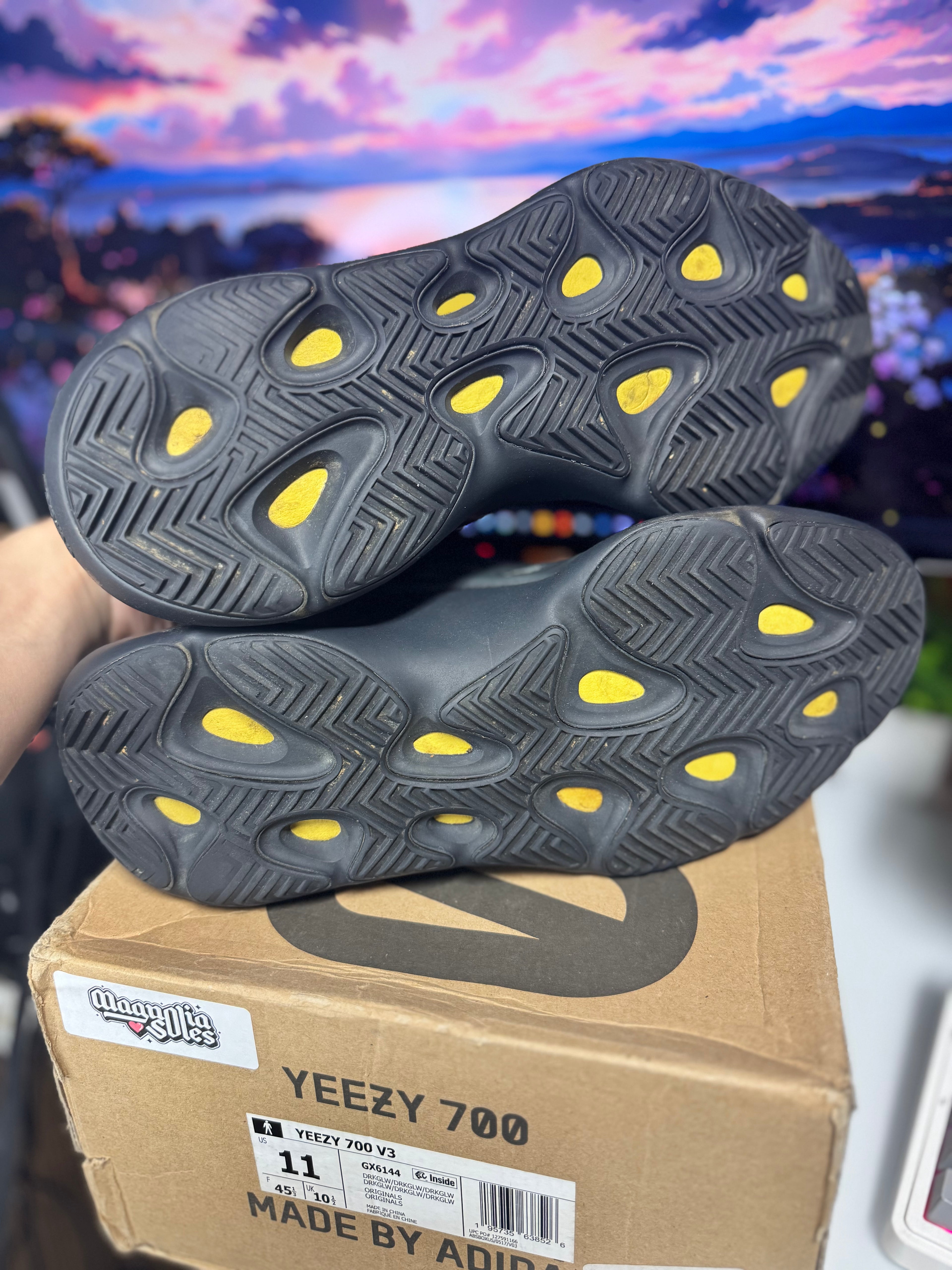“Dark Glow” Adidas Yeezy 700