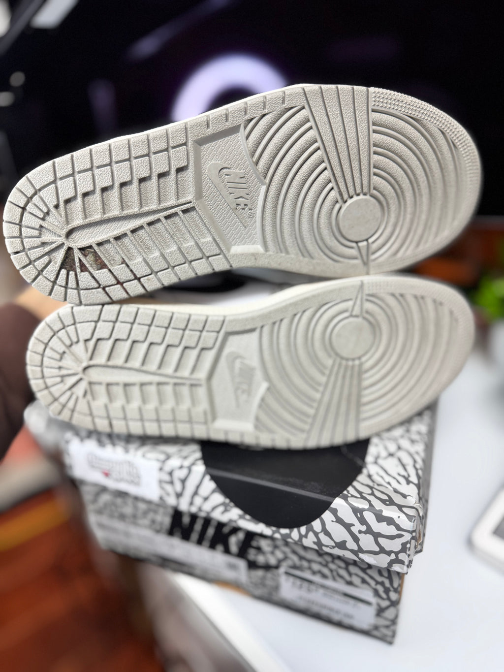 "Cement Grey" Air Jordan Retro 1