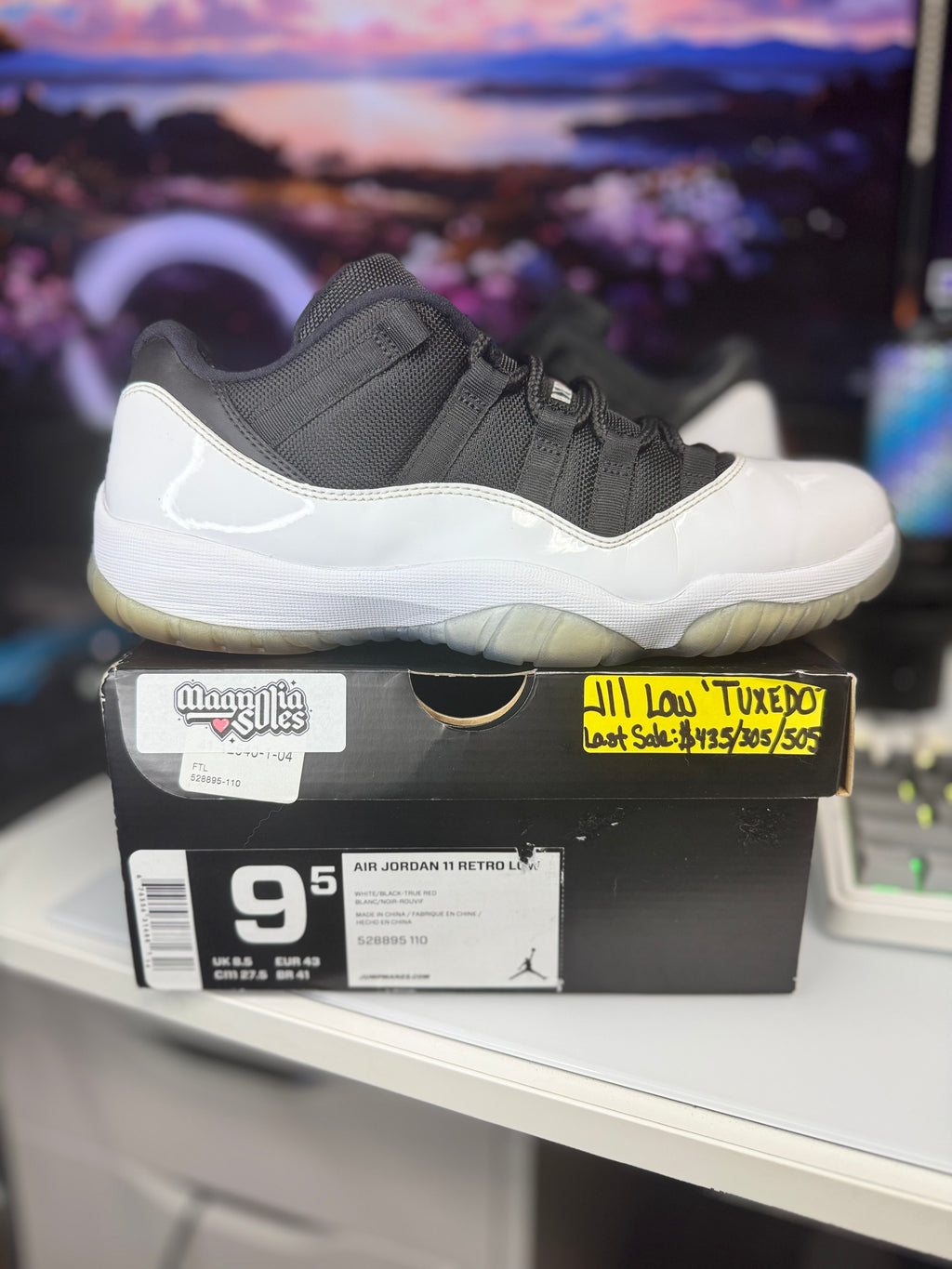 “Tuxedo” Air Jordan Retro 11 Low