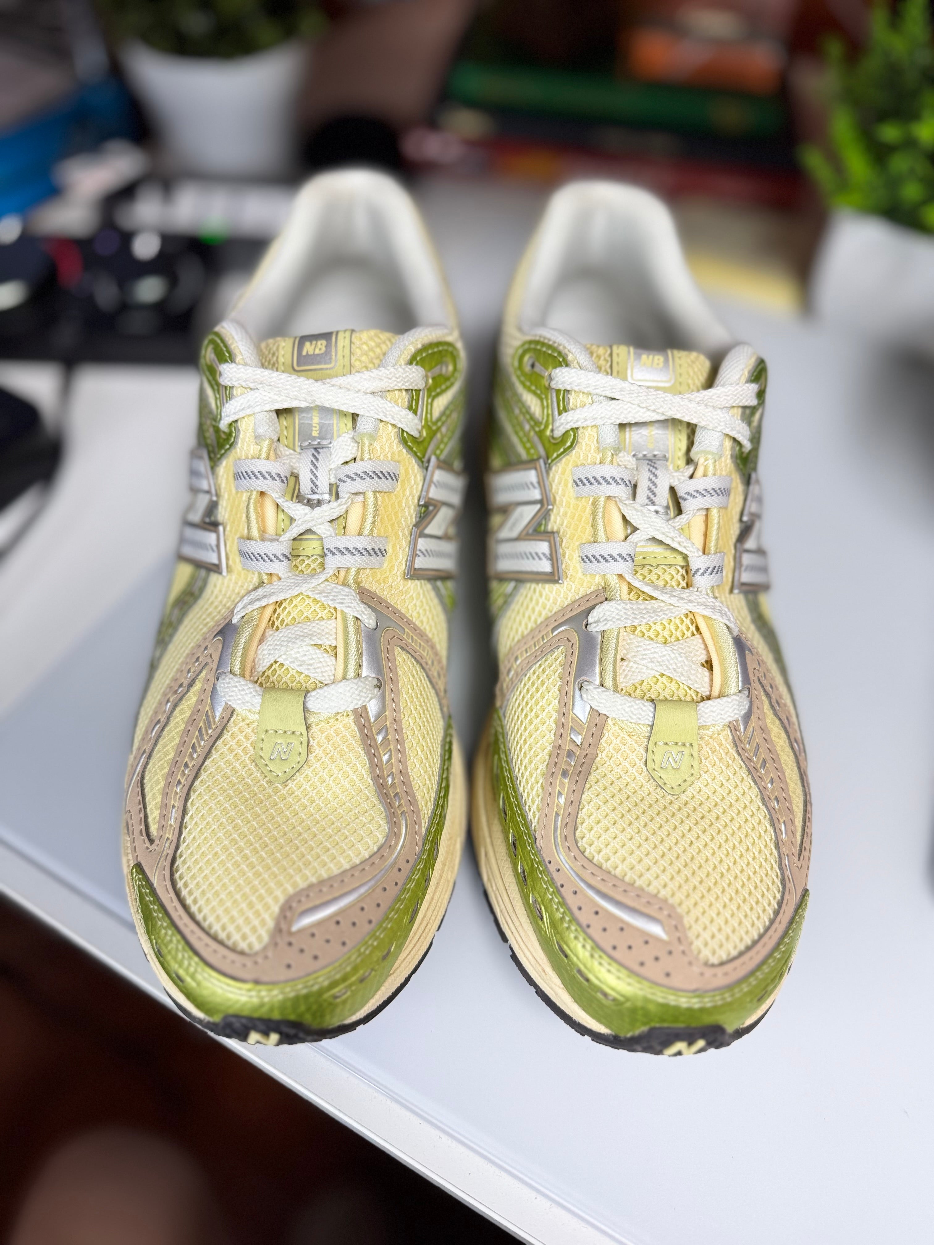 “Parchment” New Balance 1906R