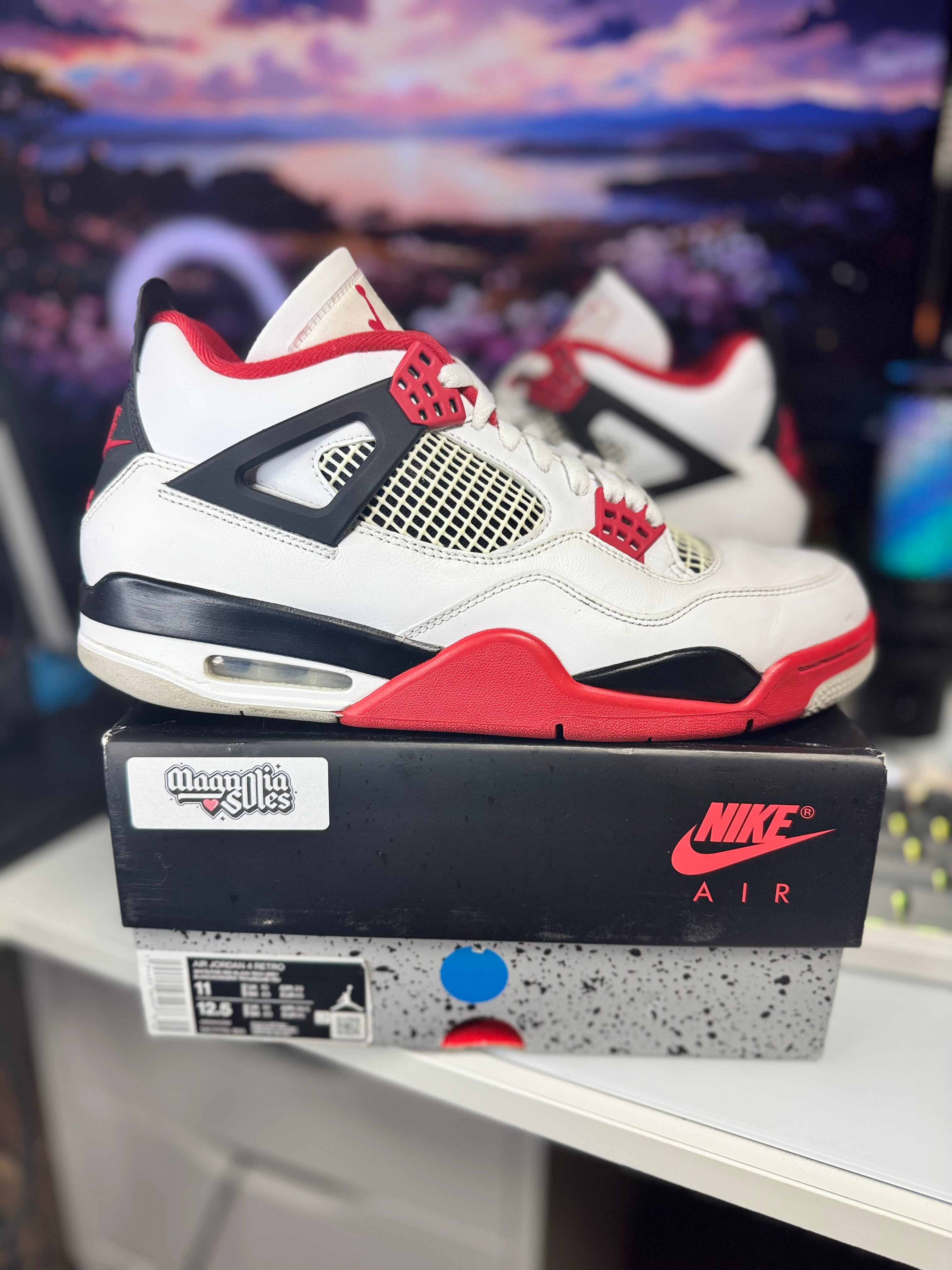 "Fire Red 2020" Air Jordan Retro 4