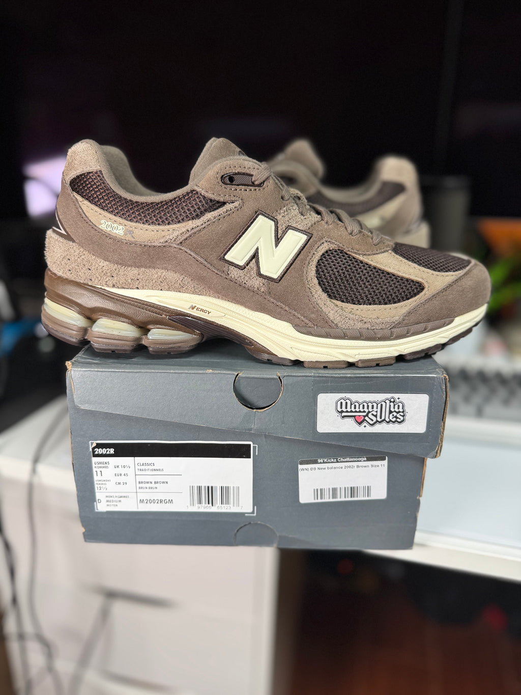 "Shoe Palace Volcanic Rocks" New Balance 2002R