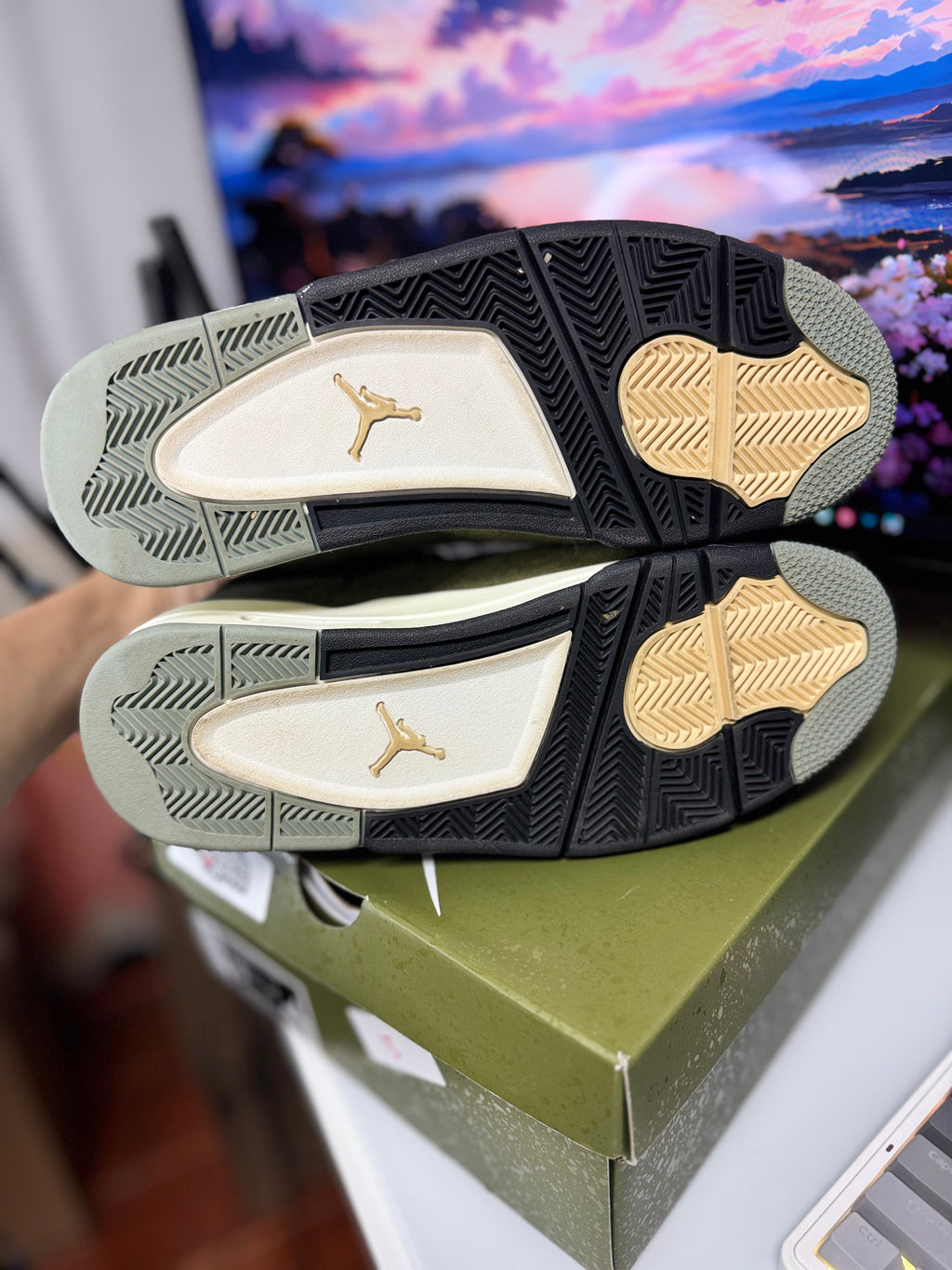 "Olive Craft" Air Jordan Retro 4