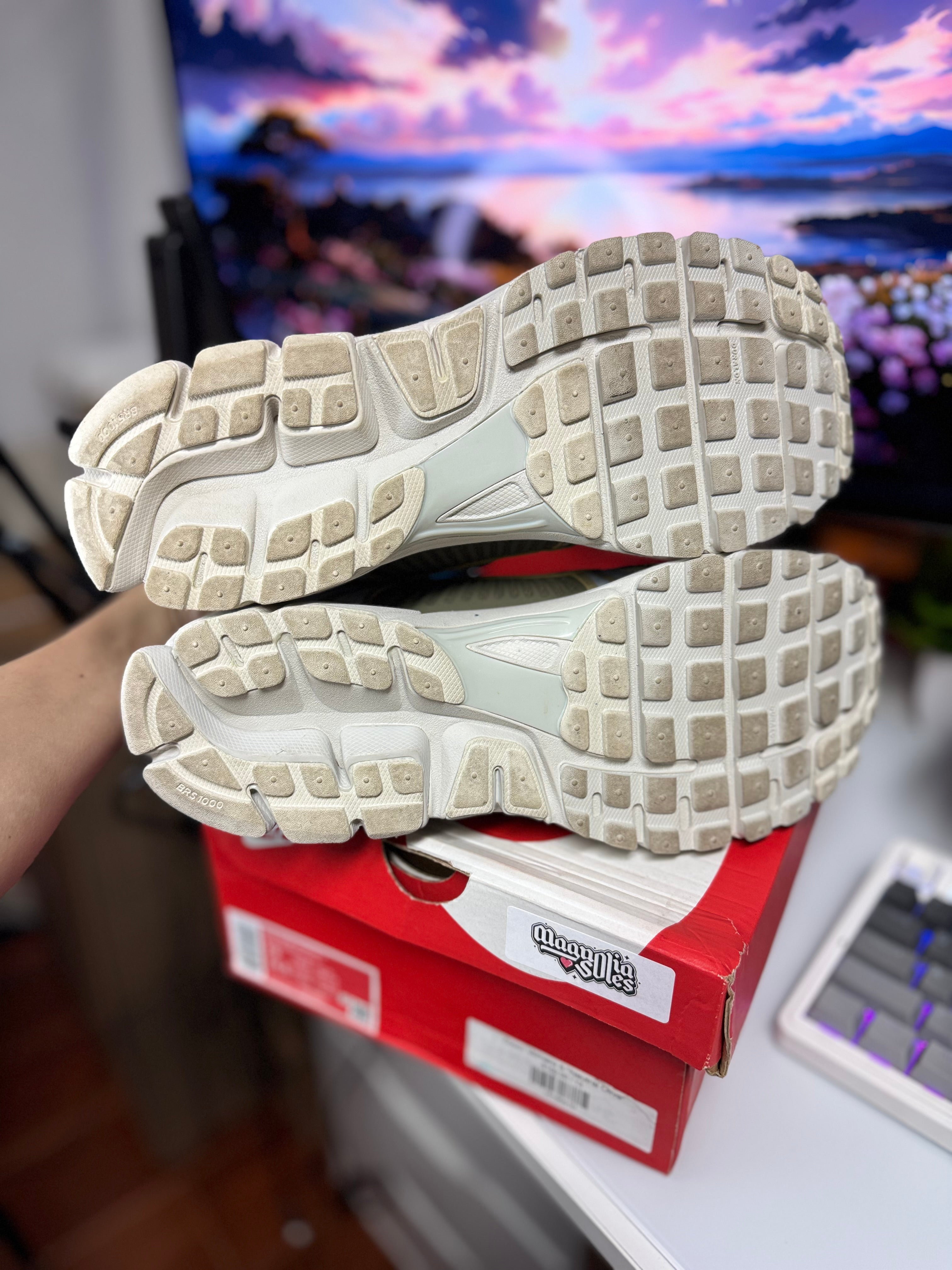 “Olive” Nike Zoom Vomero 5