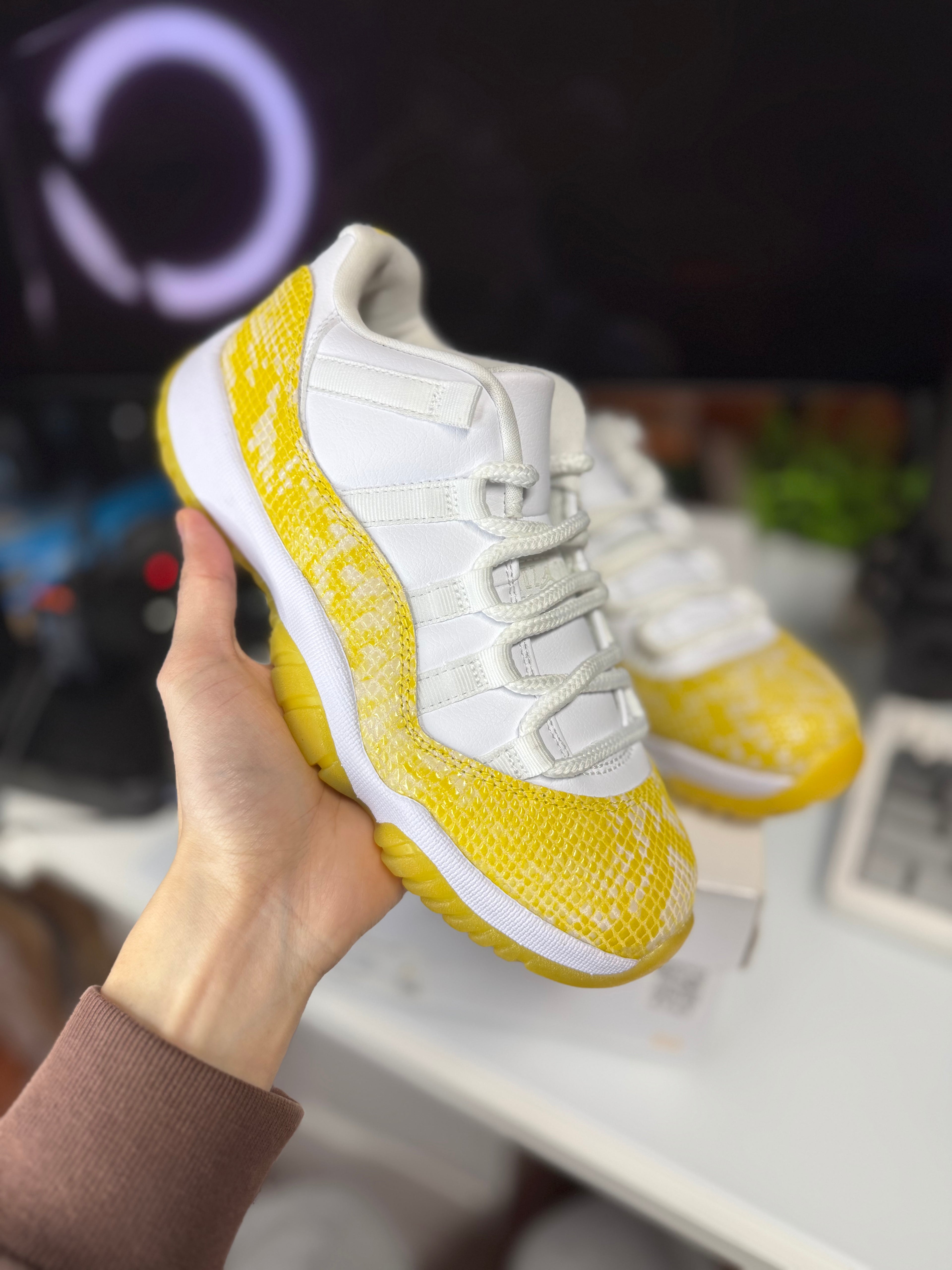 "Yellow Snakeskin" Air Jordan Retro 11 Low (WMNS)