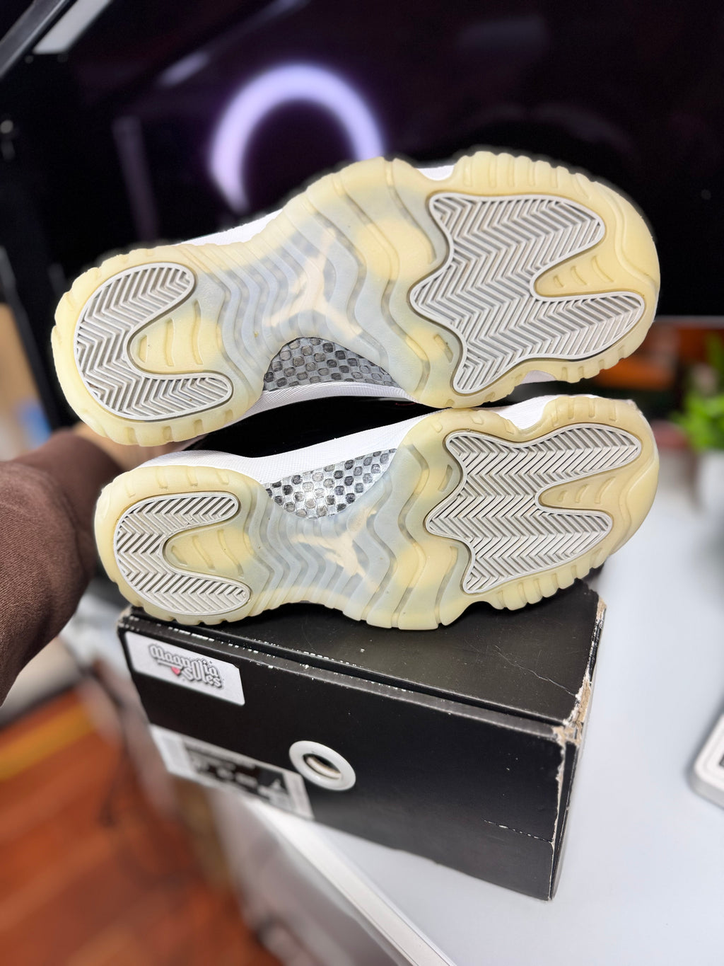 "Jubilee" Air Jordan Retro 11 (WMNS)