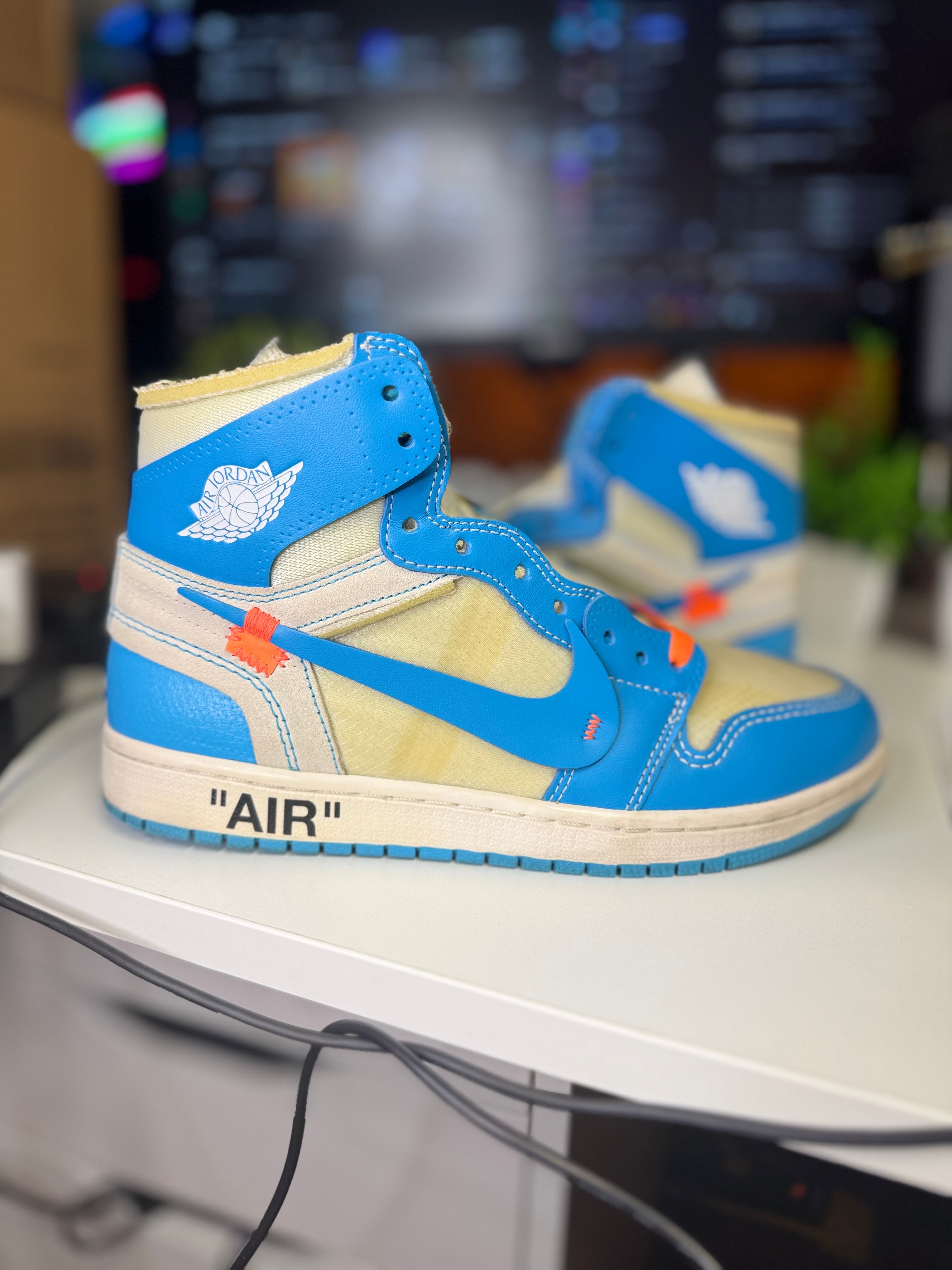 "University Blue UNC" Off White Air Jordan Retro 1 OG
