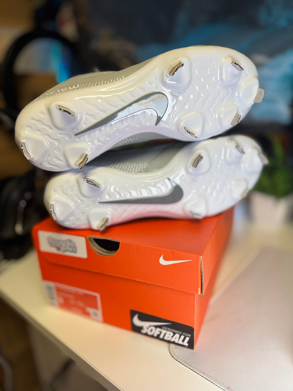 "Grey" Nike Hyperdiamond 4 Pro Softball Cleats