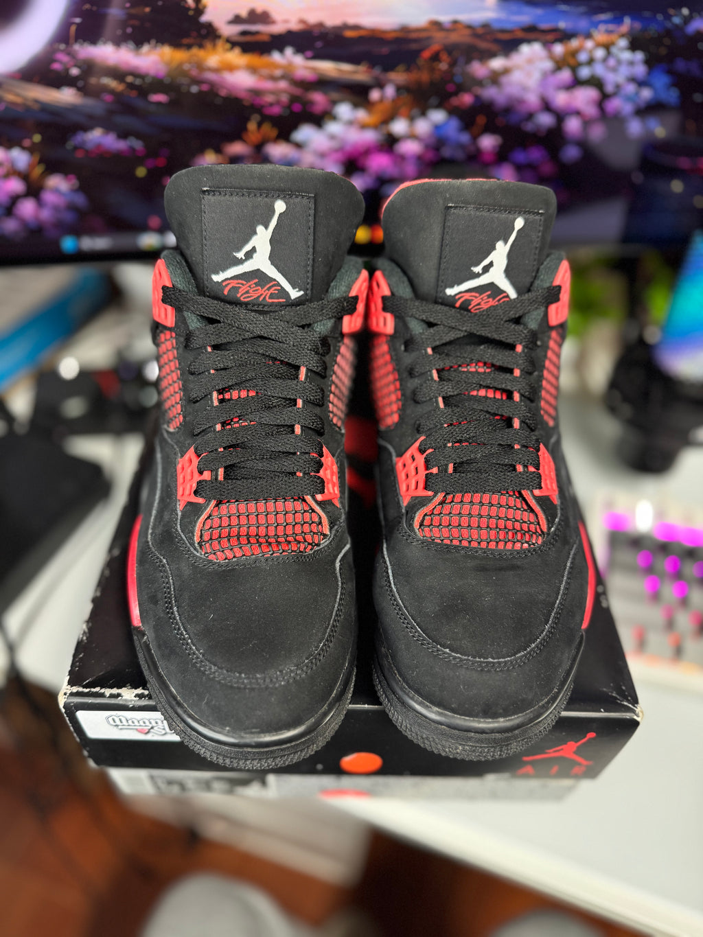 "Red Thunder" Air Jordan Retro 4