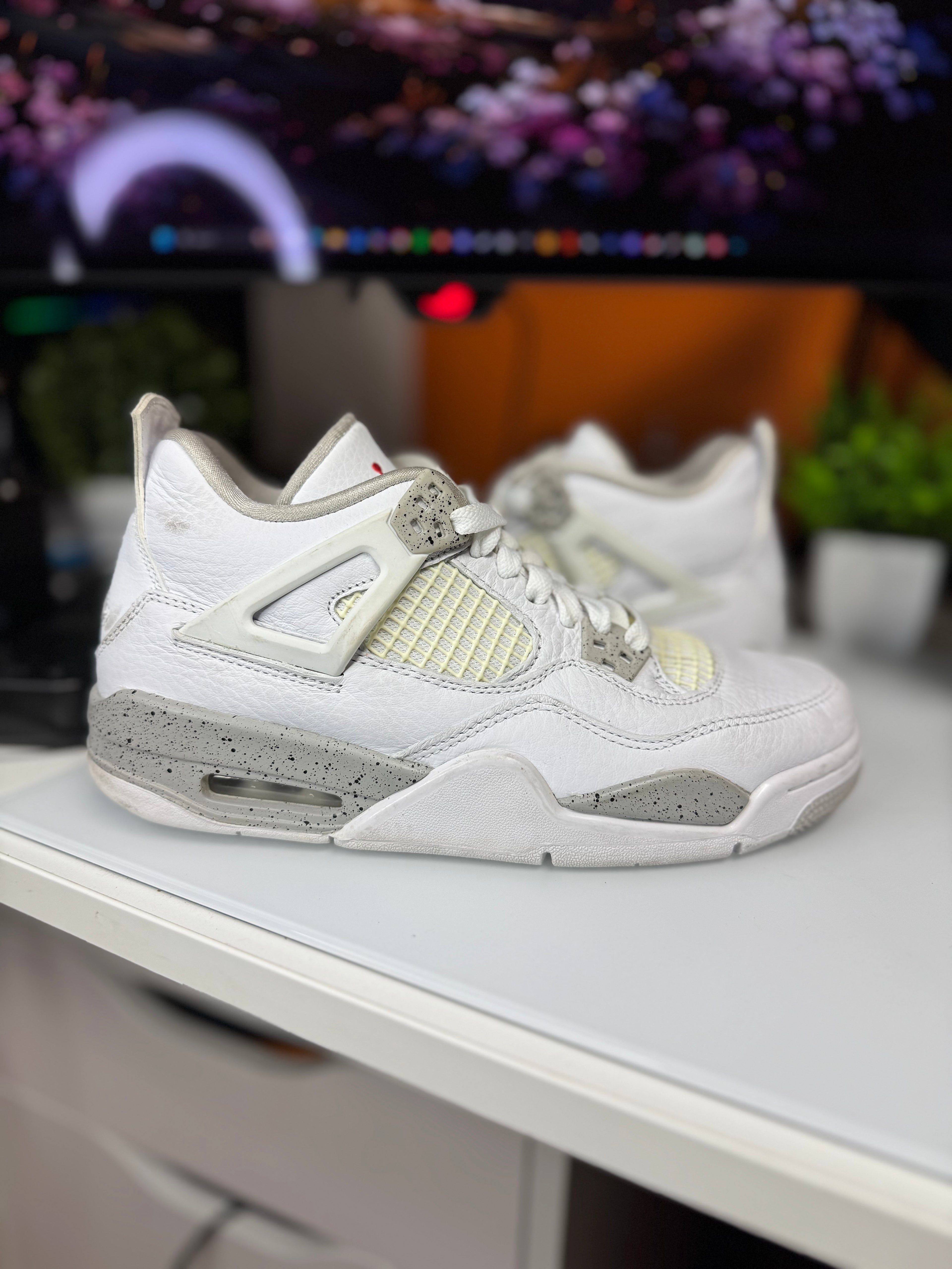 "White Oreo" Air Jordan Retro 4 (GS)