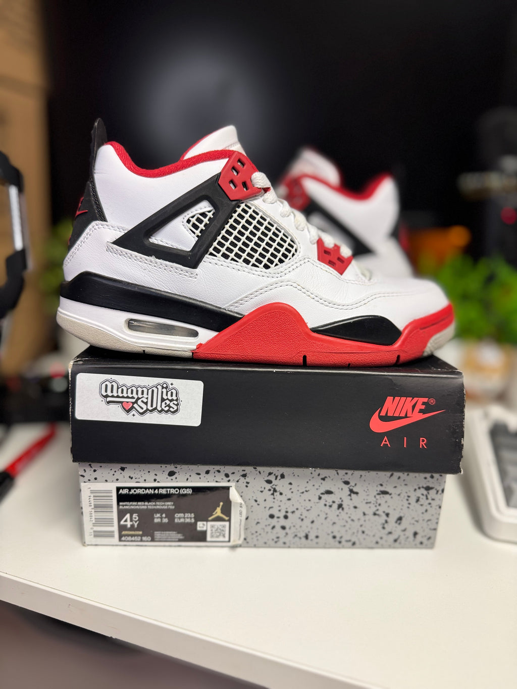 "Fire Red 2020" Air Jordan Retro 4 (GS)