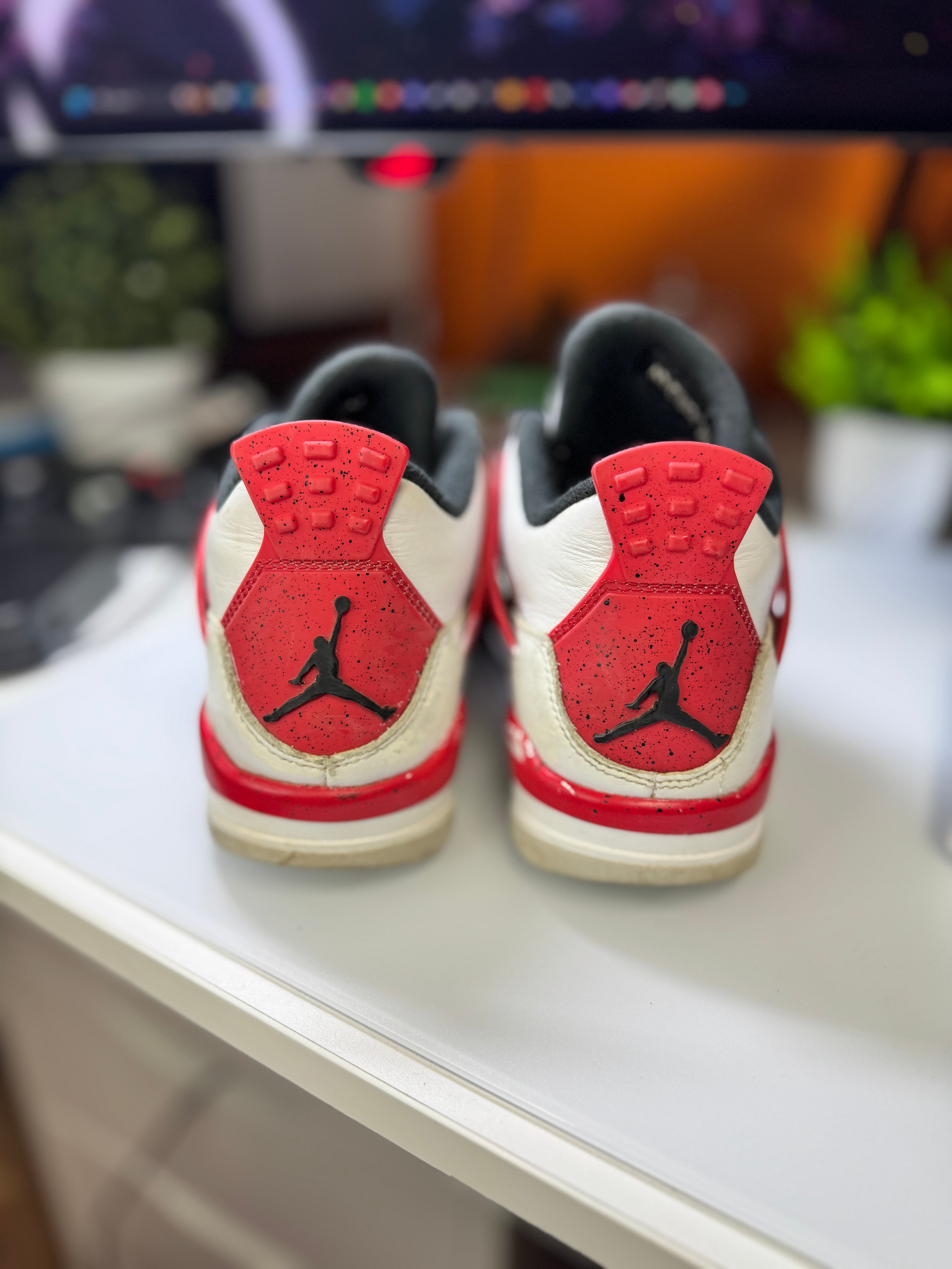 "Red Cement" Air Jordan Retro 4 (GS)