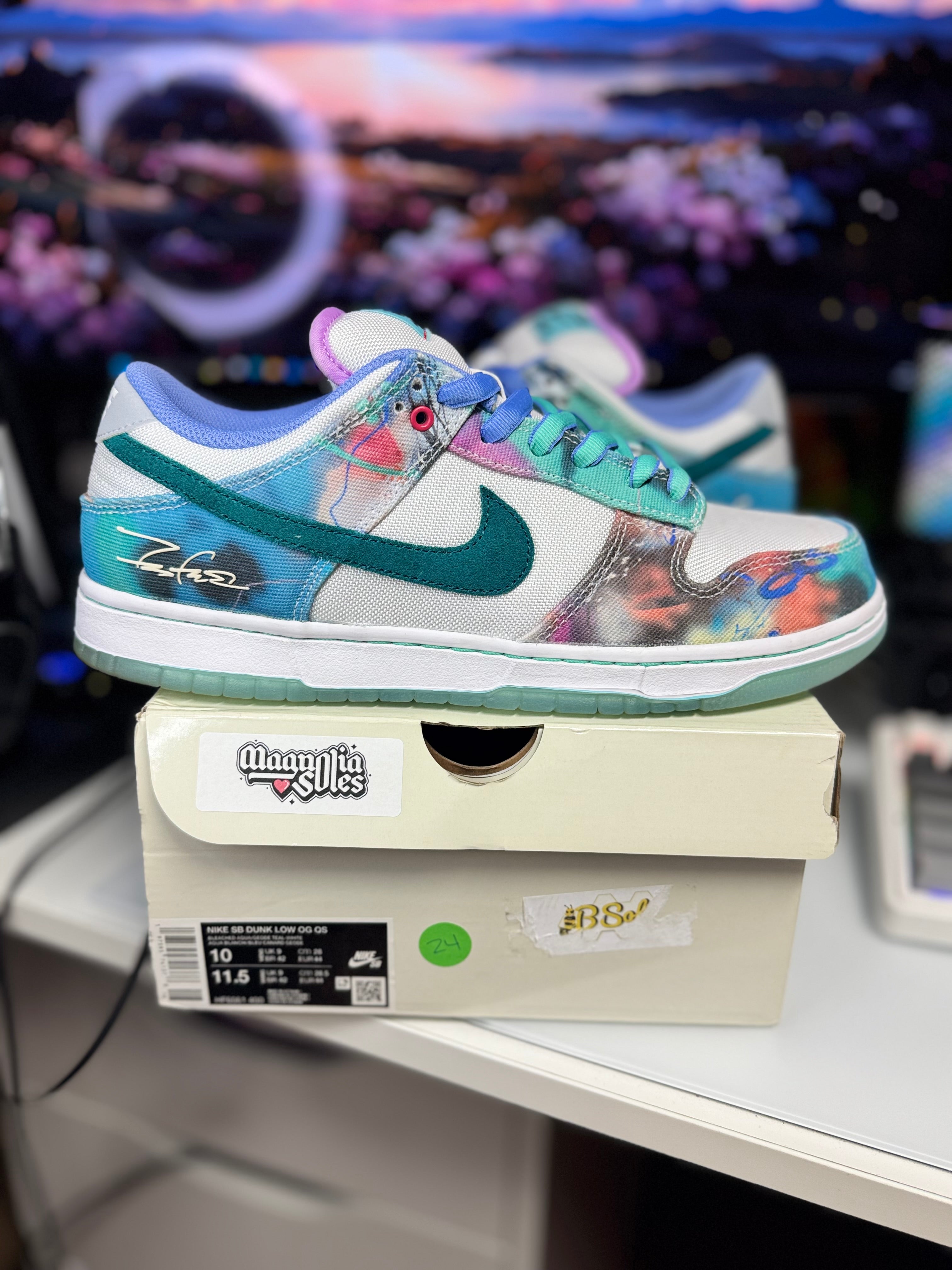"Futura Laboratories" Nike SB Dunk Low