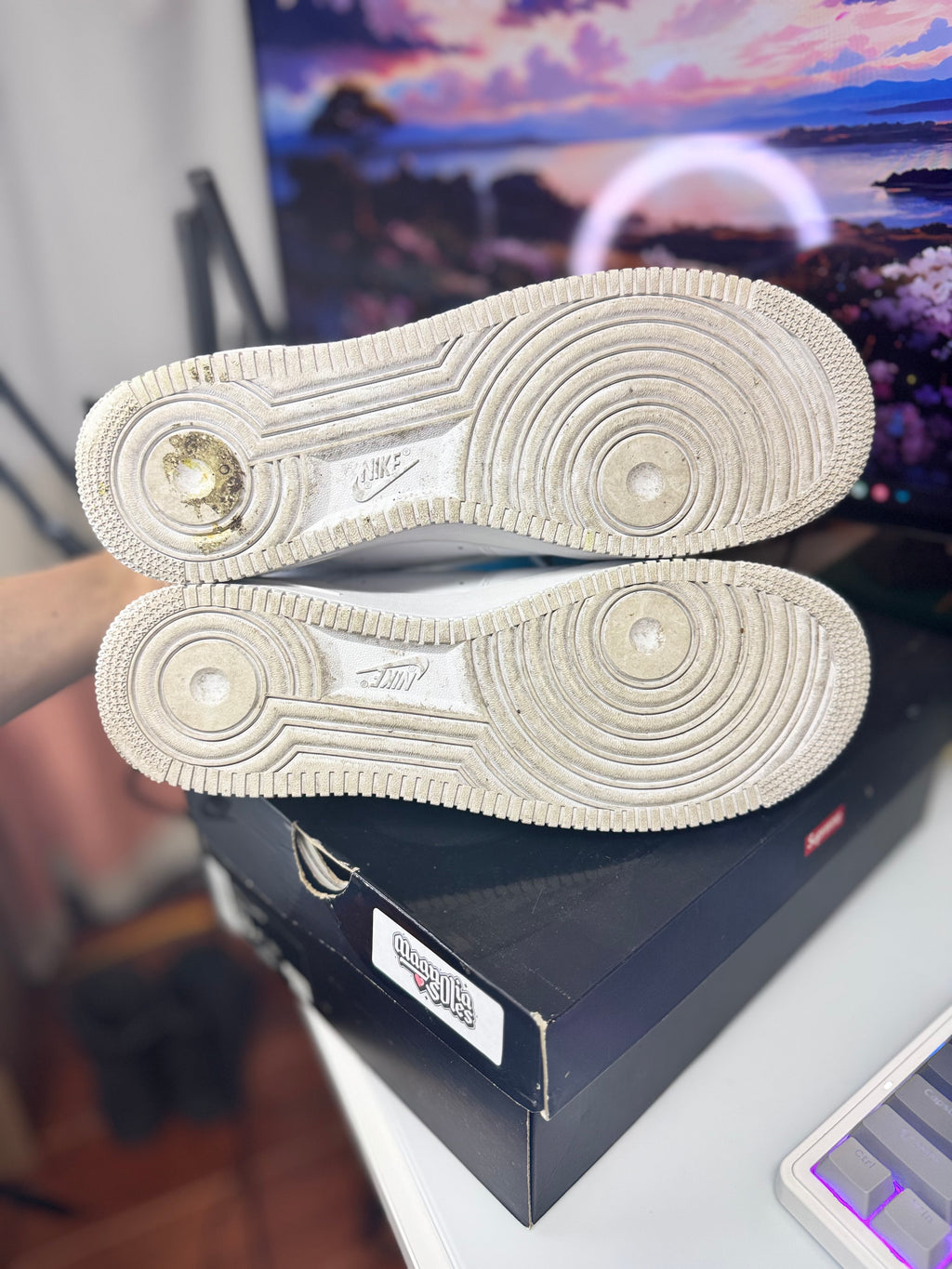 "White Supreme" Nike Air Force 1 Low