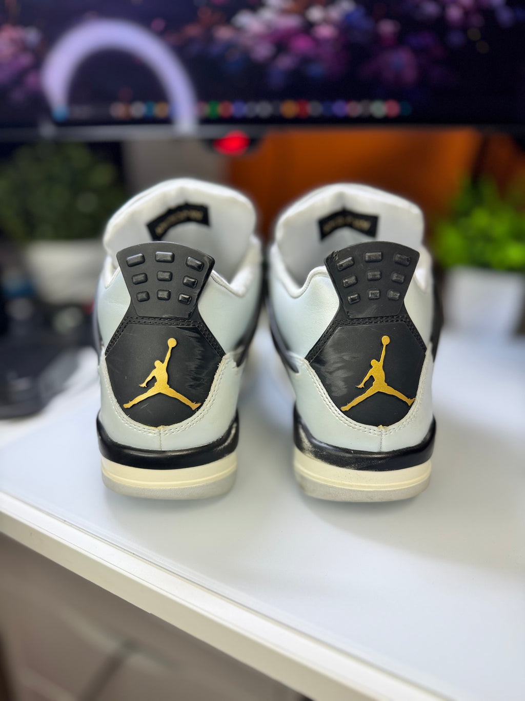 "Platinum" Air Jordan Retro 4 (GS)